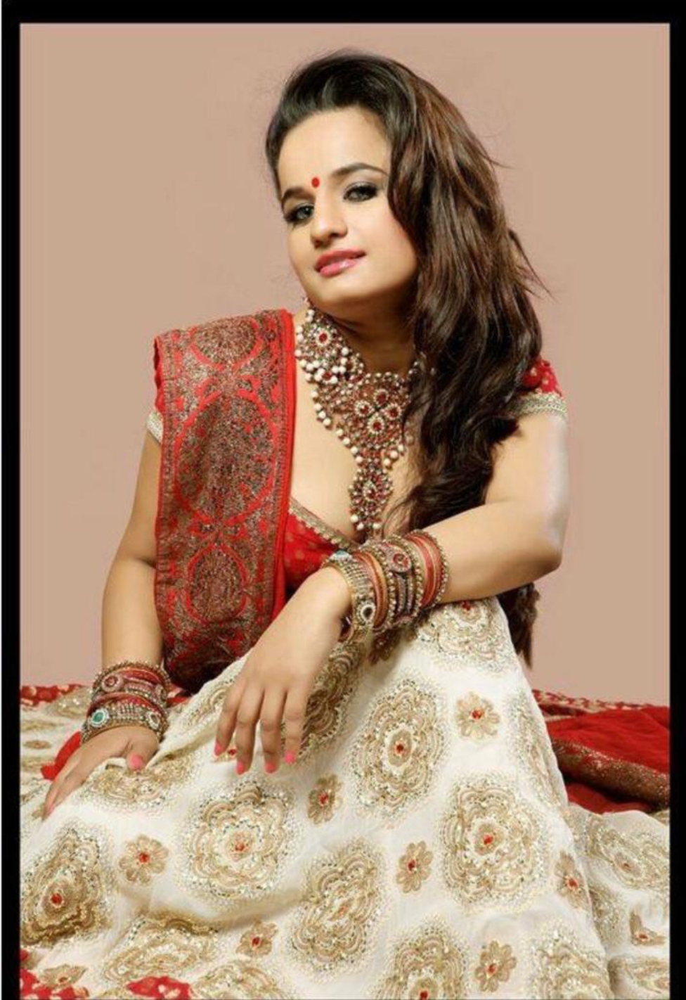 Neha – Premium Russian Escort & Call Girl in Kolkata | Nobel Nights